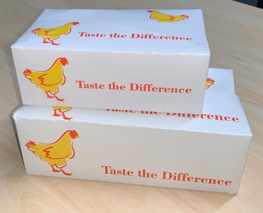 Hen Box Large 222x117x77mm - White with Chicken Printed 300s